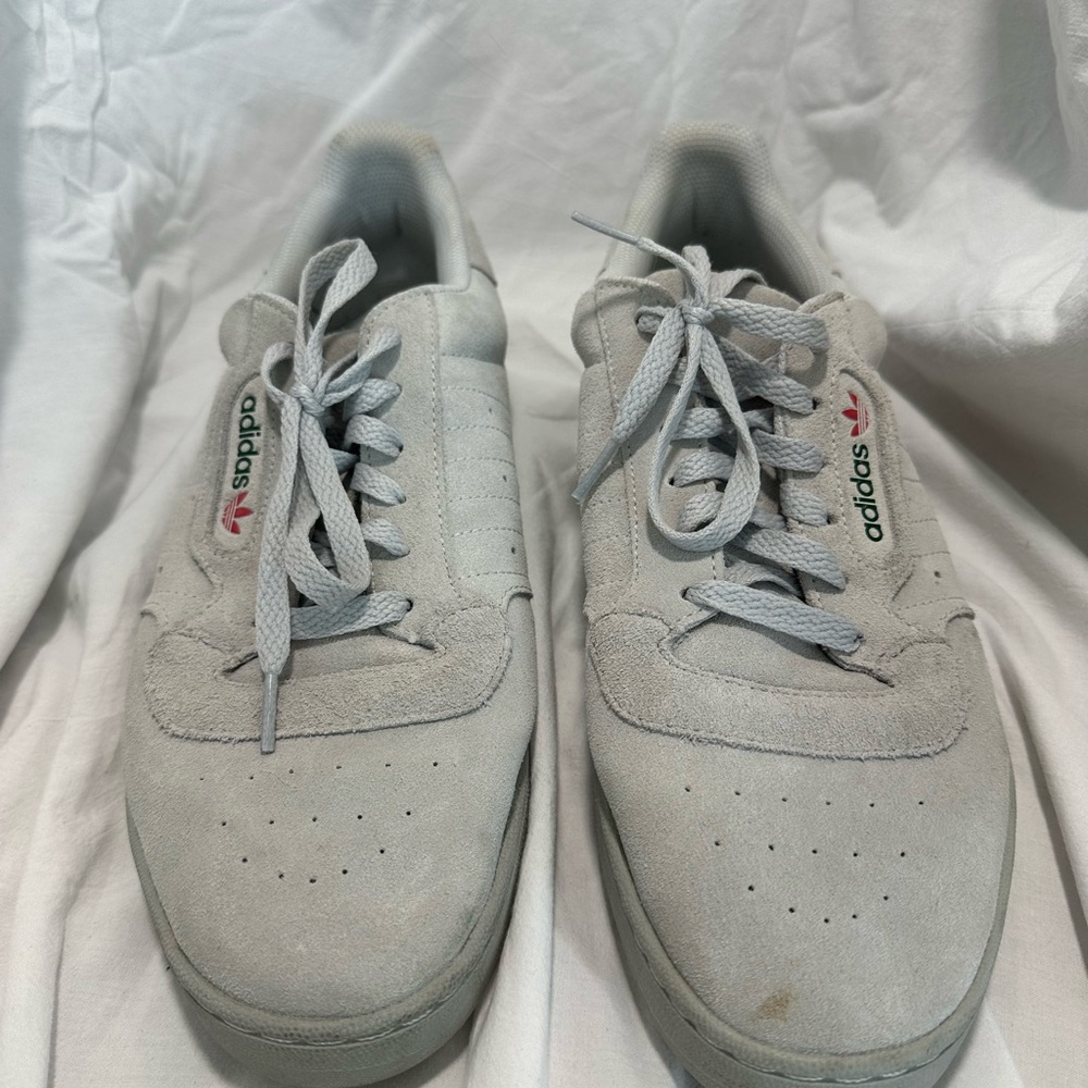 Adidas Gray Sneakers Classic Design